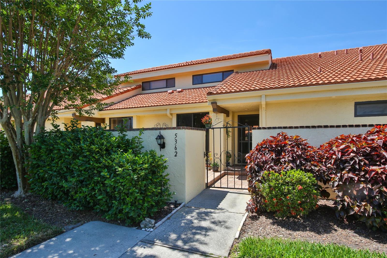 Details for 5362 Huntingwood Court 16, SARASOTA, FL 34235
