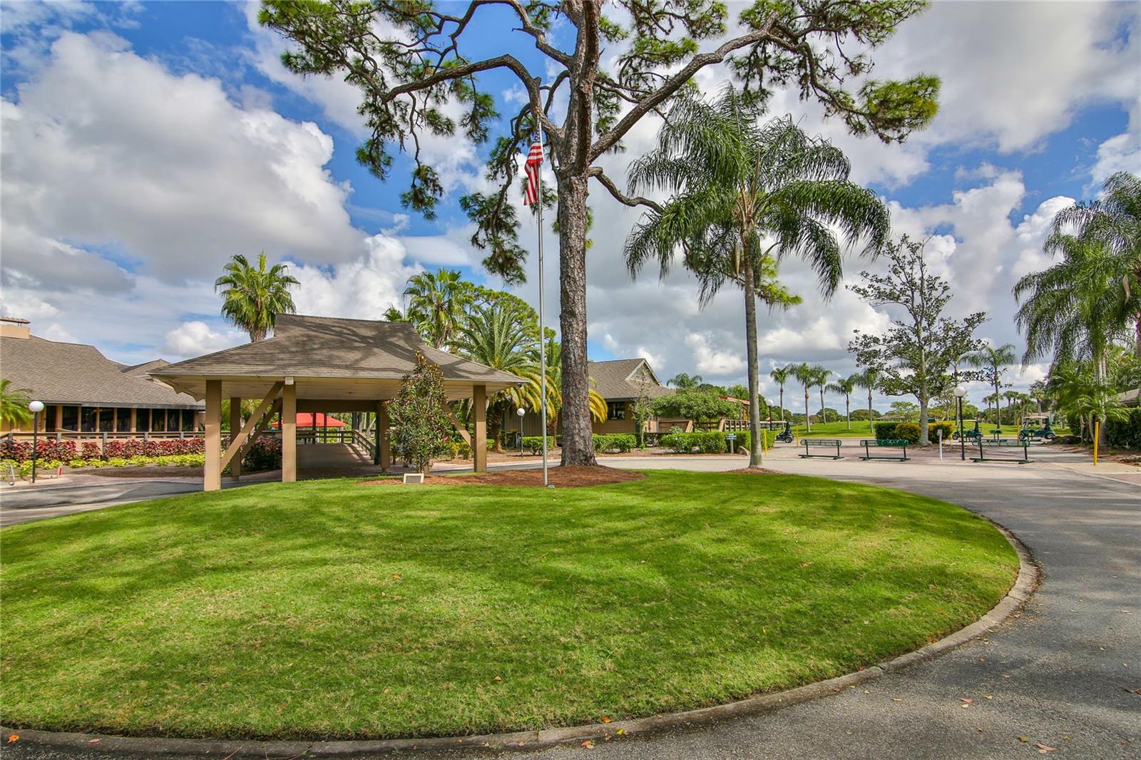 Image 33 of 44 For 5362 Huntingwood Court 16