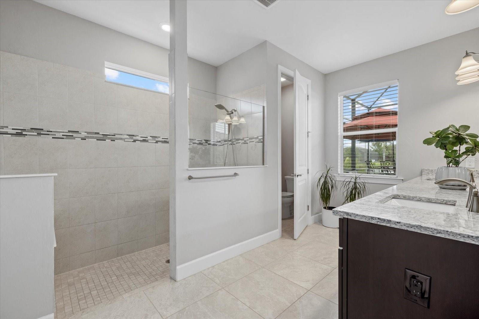 Image 30 of 87 For 3808 Eastham Lane