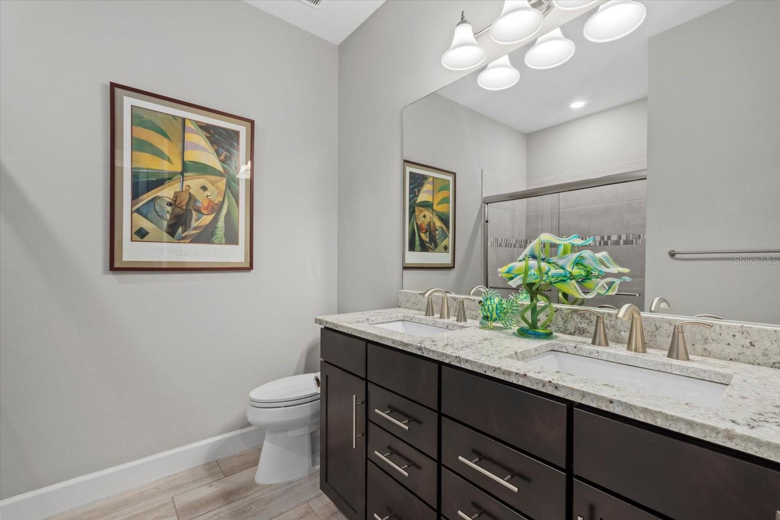 Image 39 of 87 For 3808 Eastham Lane