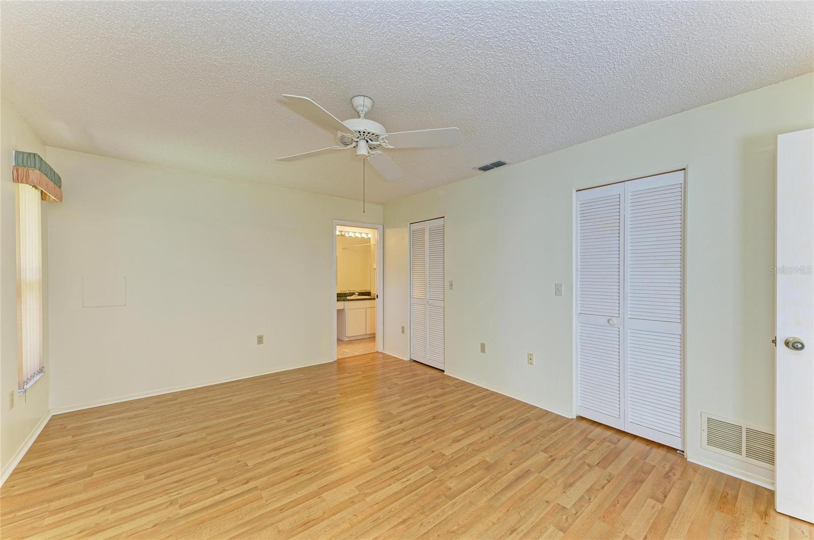 Image 16 of 47 For 4313 Carol Ann Road 20