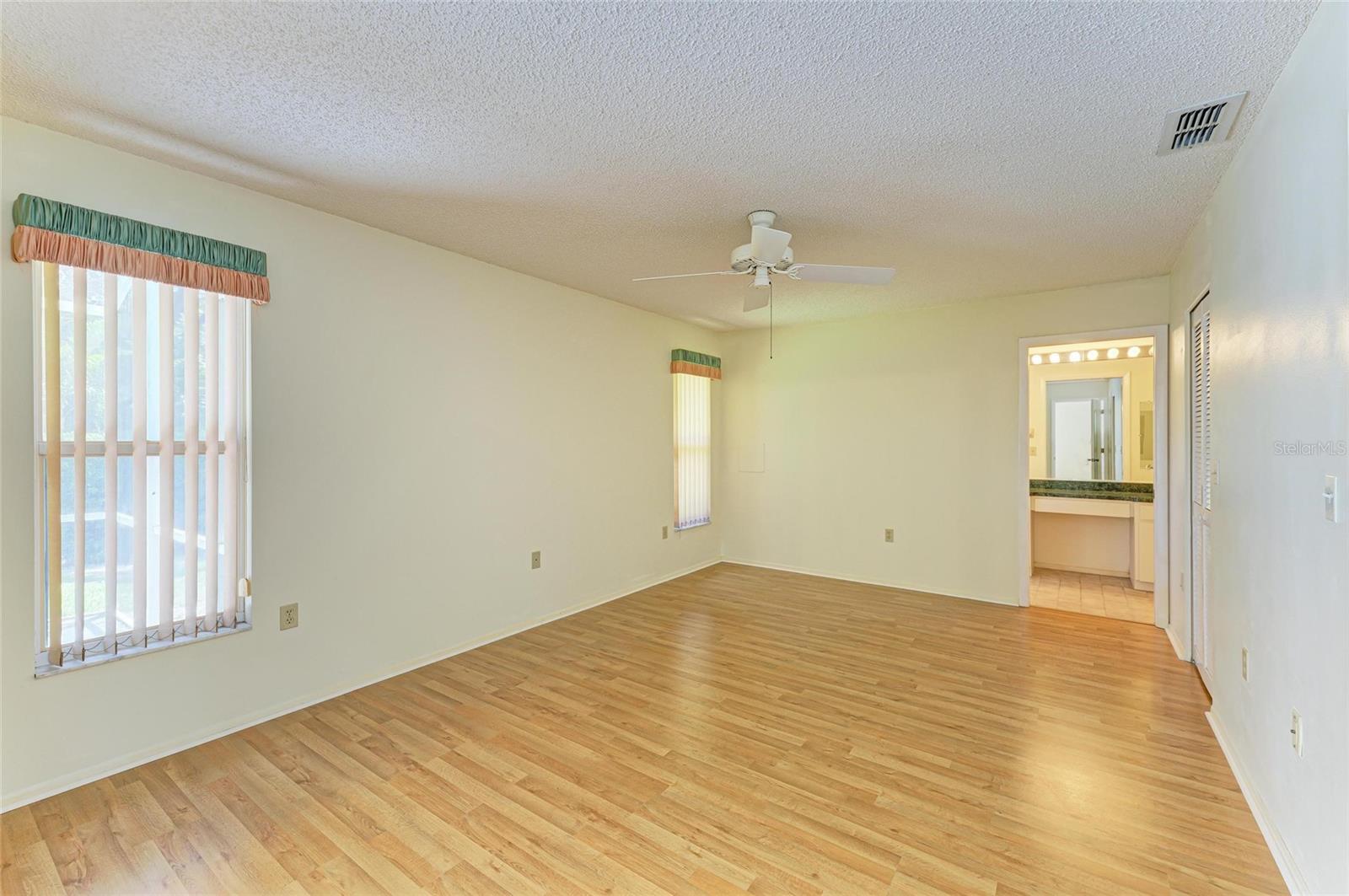 Image 21 of 47 For 4313 Carol Ann Road 20