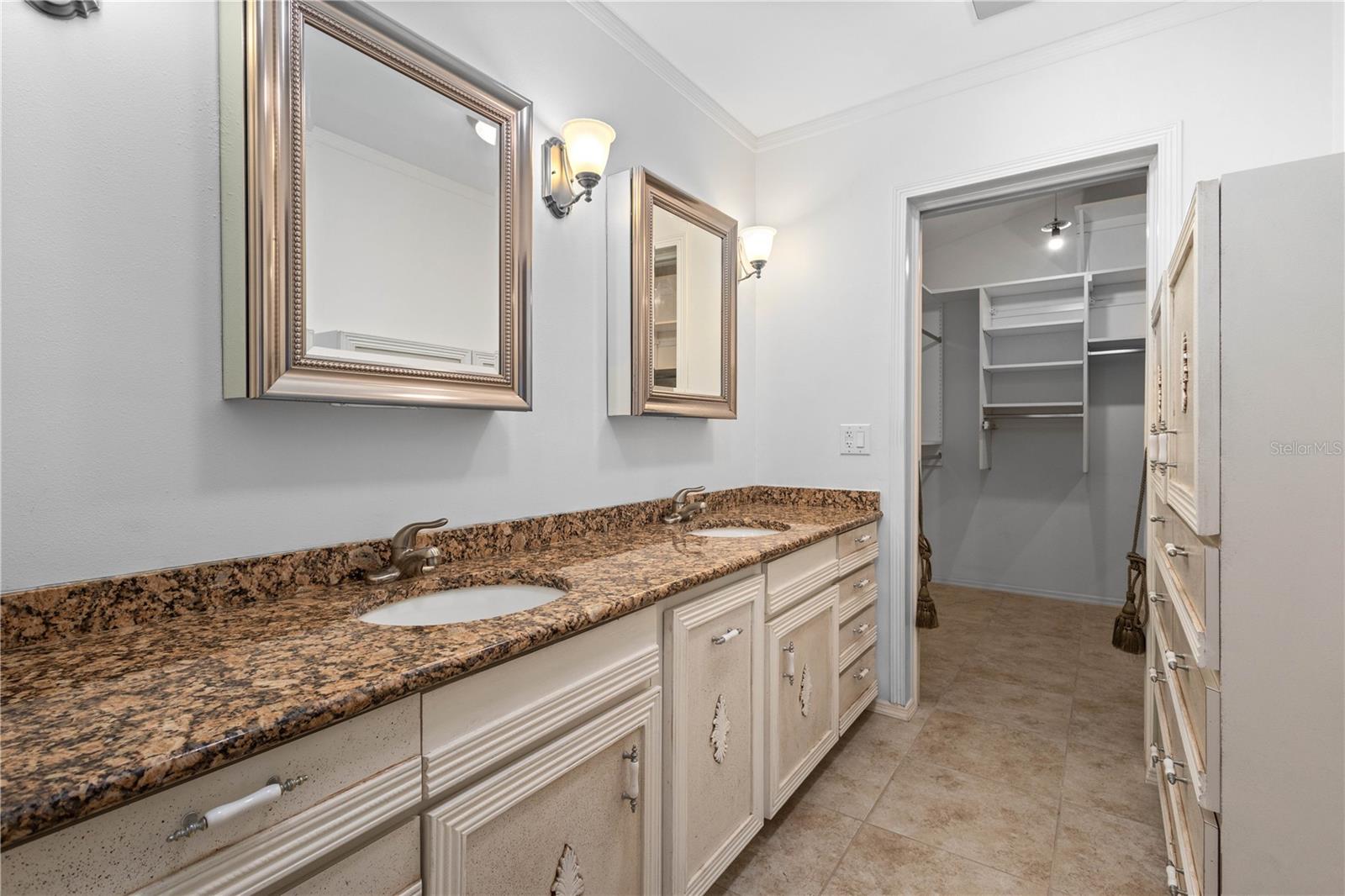Image 26 of 33 For 1502 Water Oak Way S