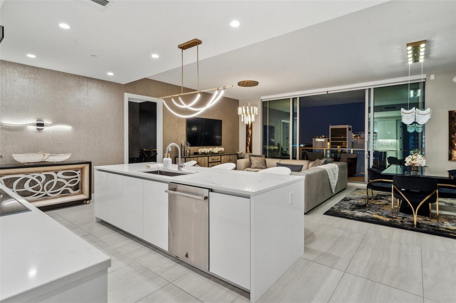 Image 16 of 100 For 301 Quay Commons  1709