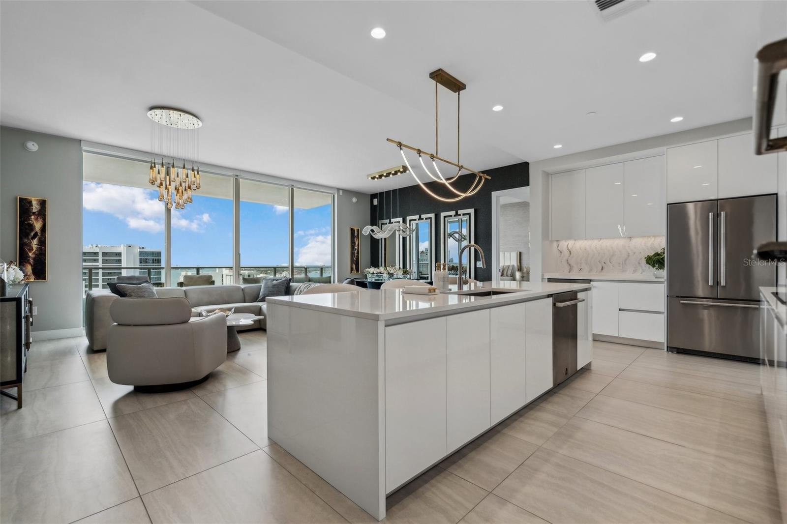 Image 5 of 100 For 301 Quay Commons  1709