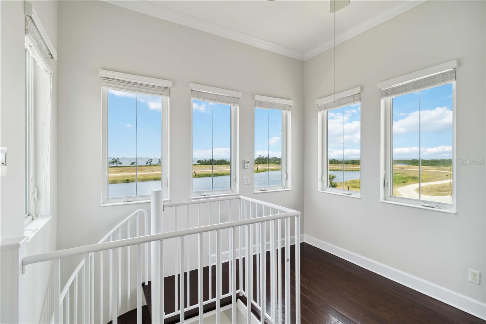Image 16 of 48 For 230 Sapphire Lake Drive 201
