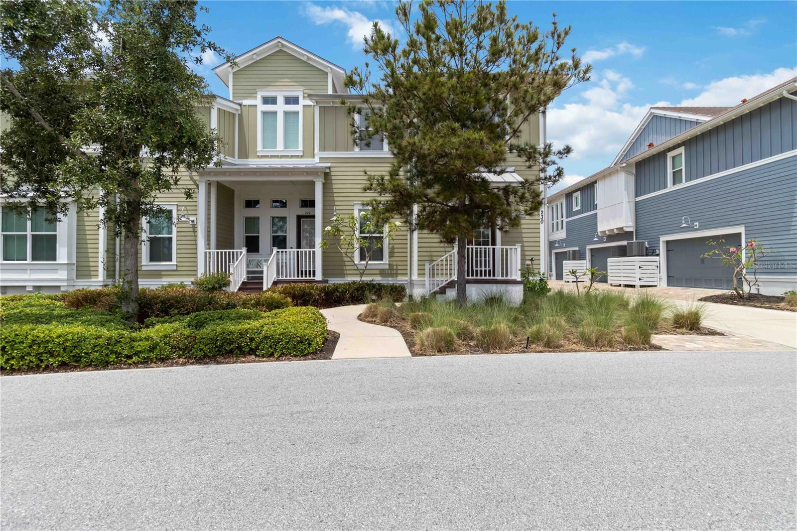 Image 2 of 48 For 230 Sapphire Lake Drive 201