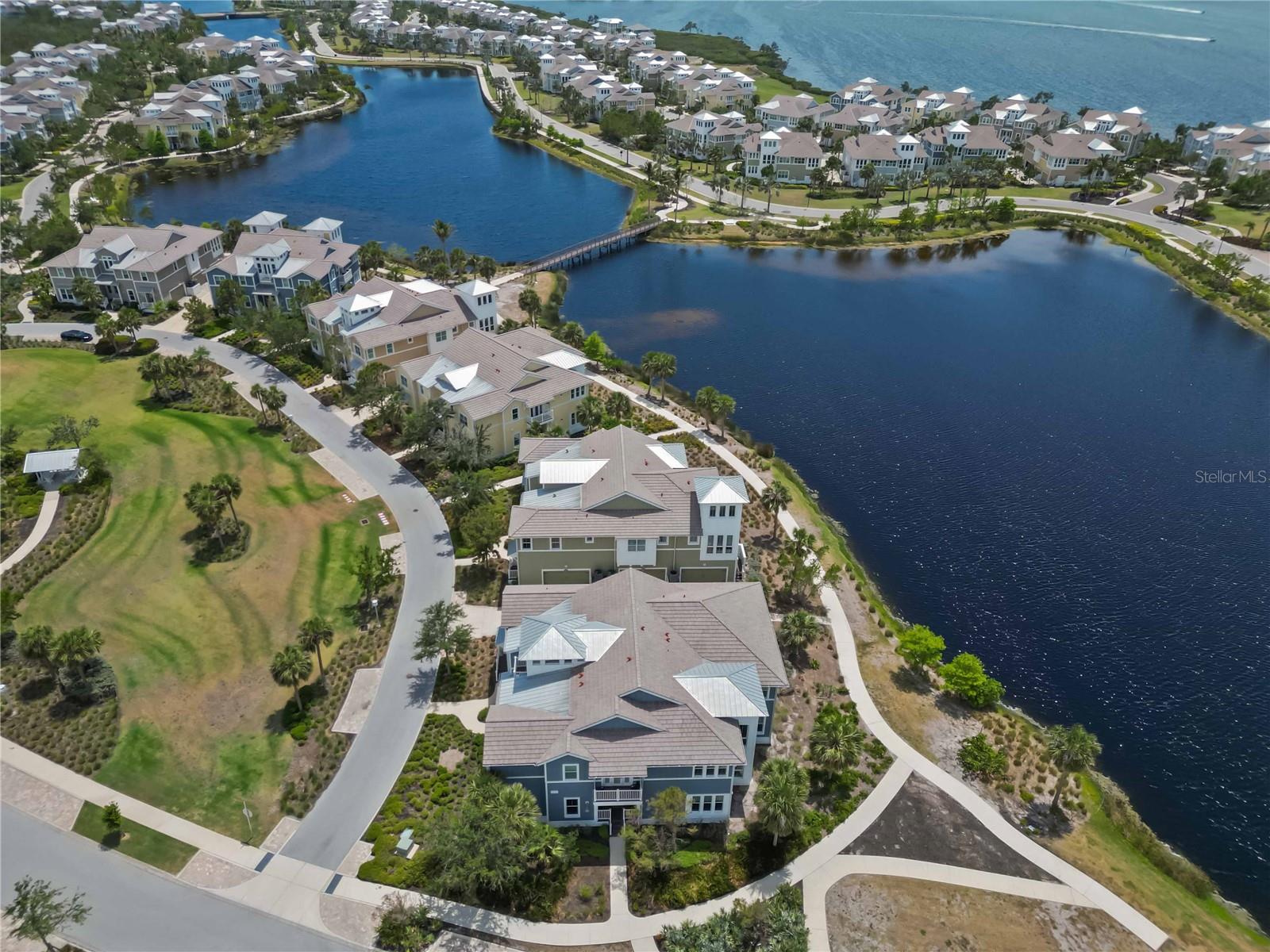 Image 39 of 48 For 230 Sapphire Lake Drive 201