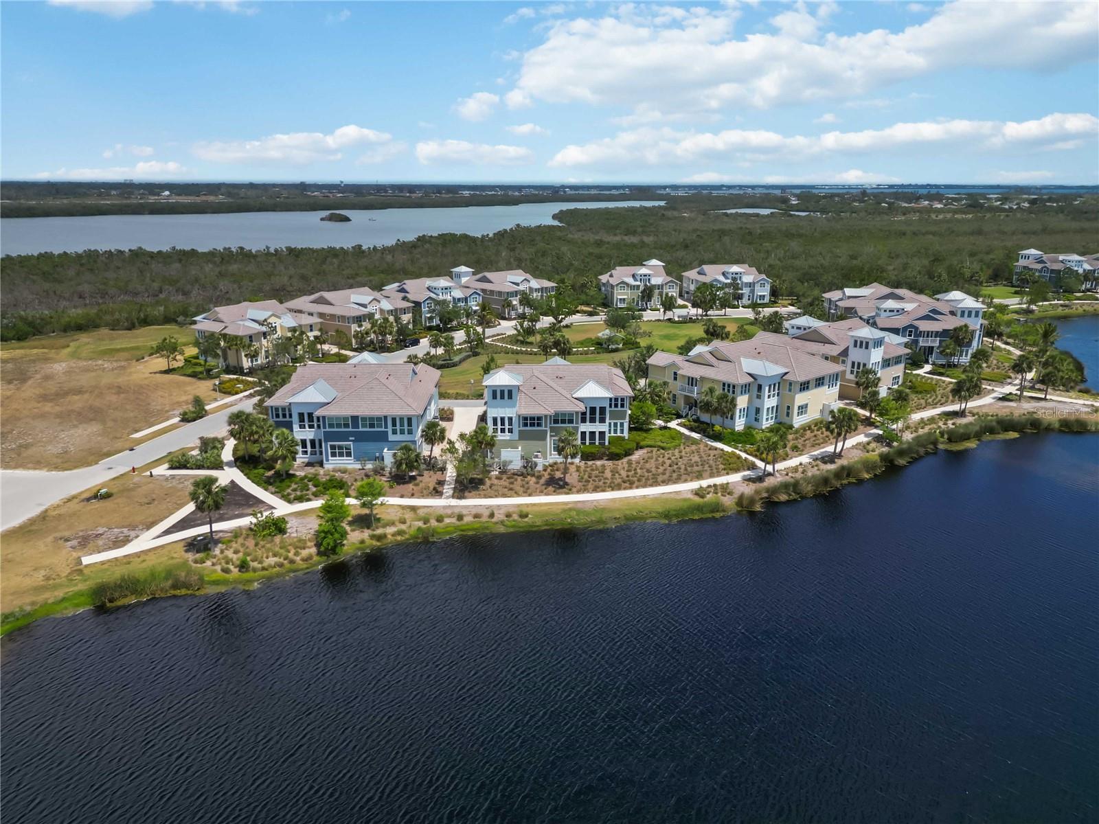Image 43 of 48 For 230 Sapphire Lake Drive 201