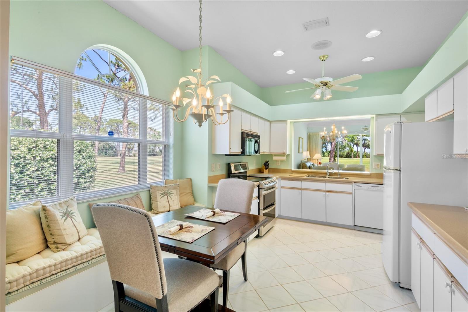 Image 13 of 45 For 3412 Chelmsford Court 42