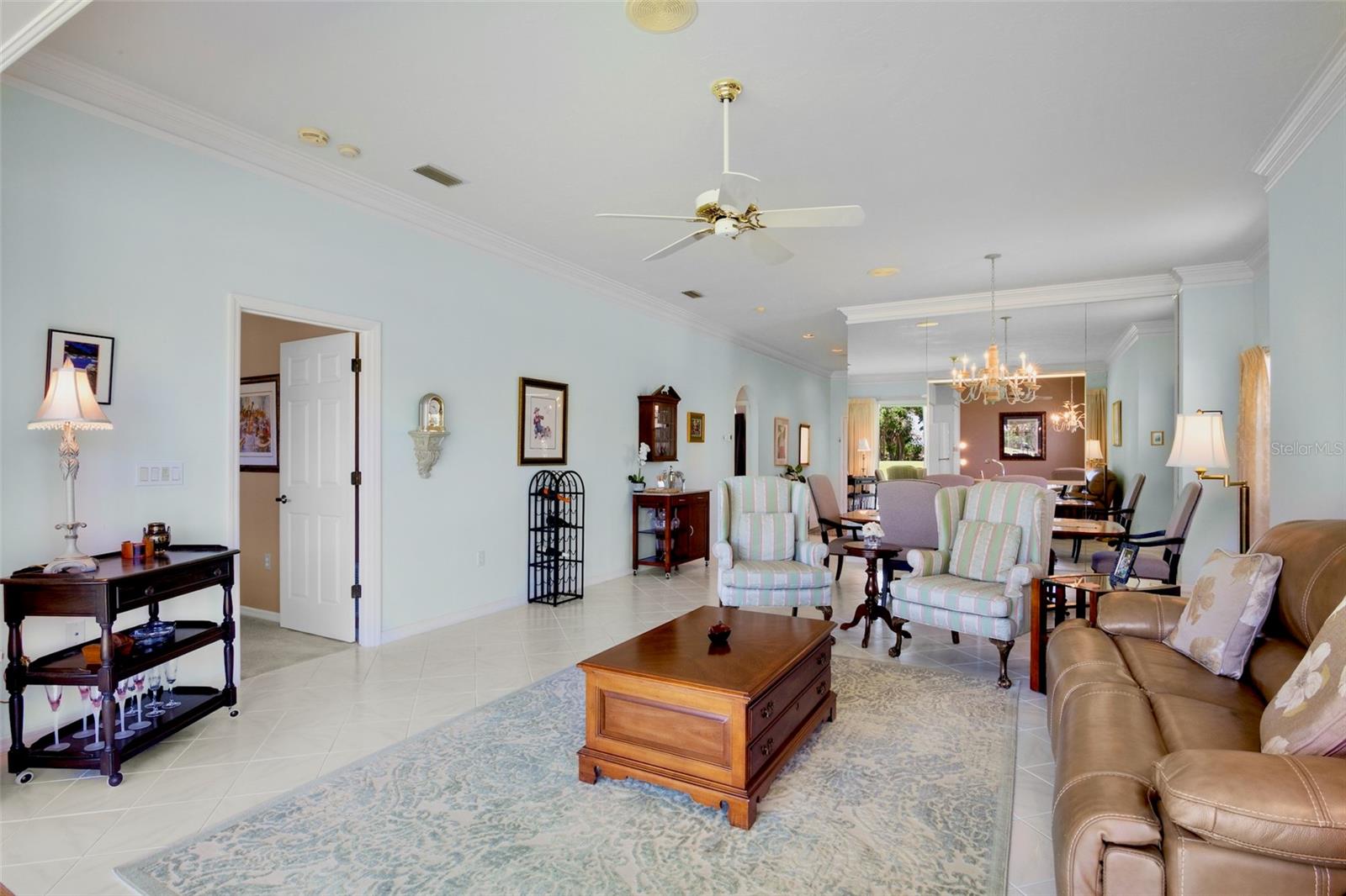 Image 8 of 45 For 3412 Chelmsford Court 42