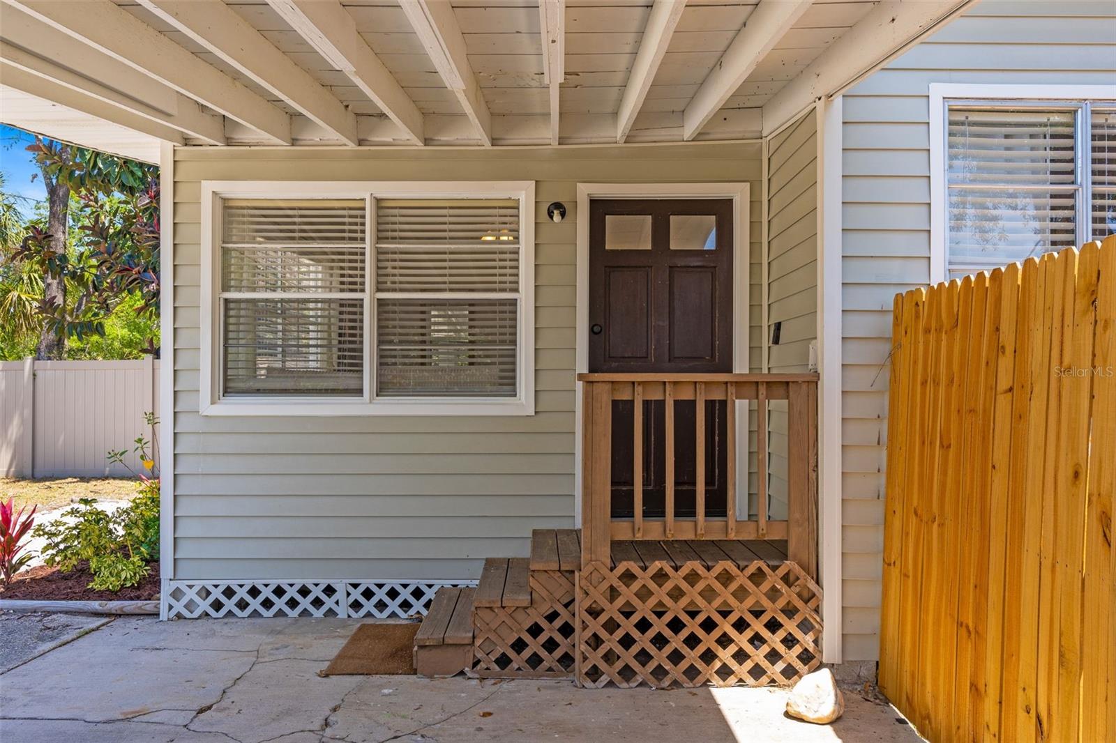 Image 6 of 48 For 815 Hand Avenue