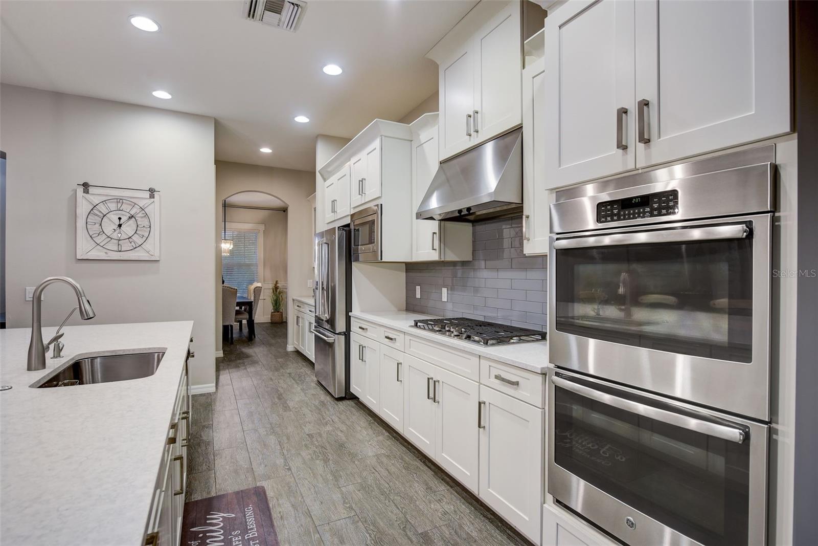 Image 23 of 83 For 6001 Anise Drive