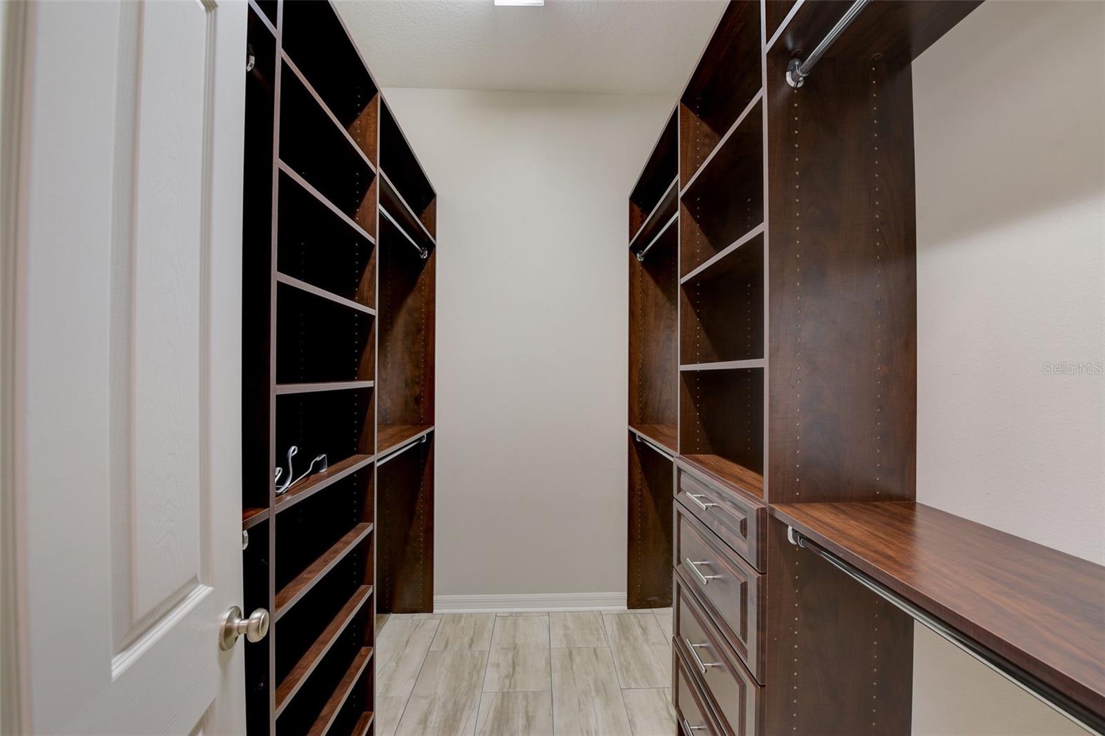 Image 34 of 83 For 6001 Anise Drive