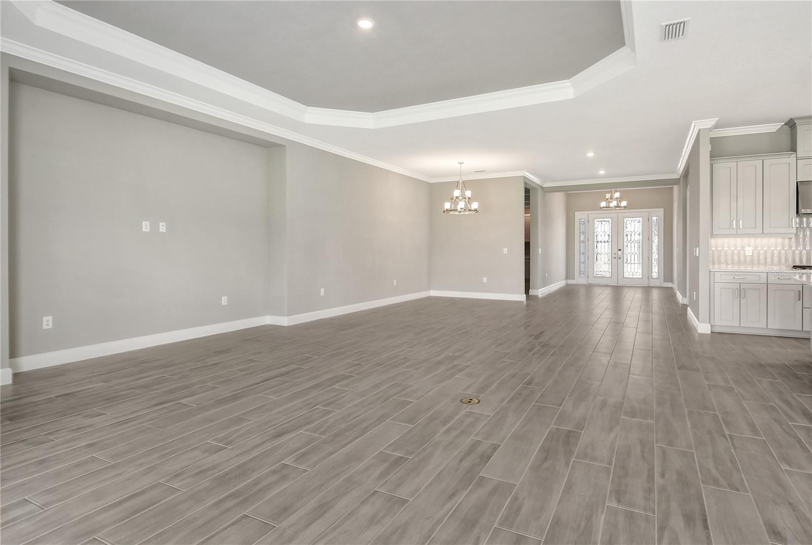 Image 14 of 80 For 15625 San Lazzaro Avenue