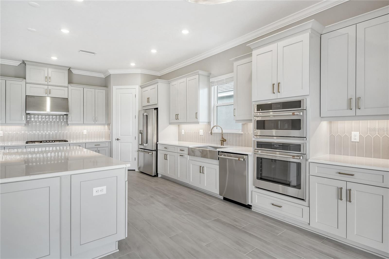 Image 23 of 80 For 15625 San Lazzaro Avenue