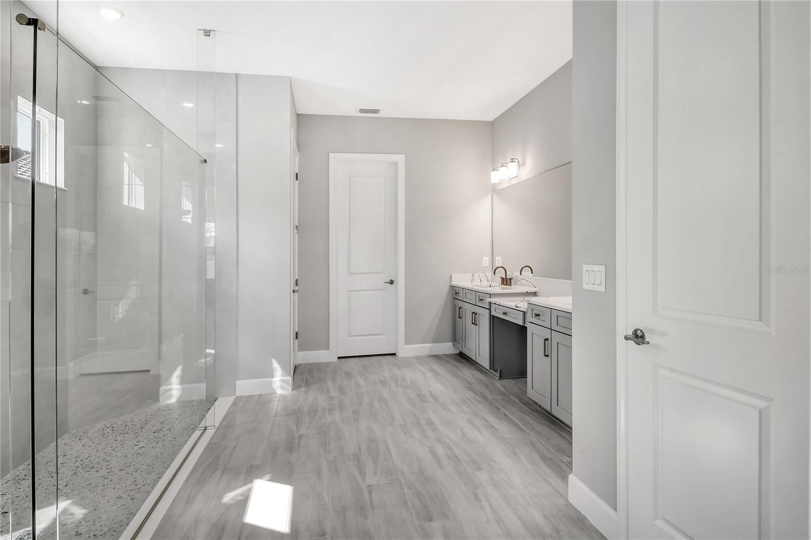 Image 34 of 80 For 15625 San Lazzaro Avenue