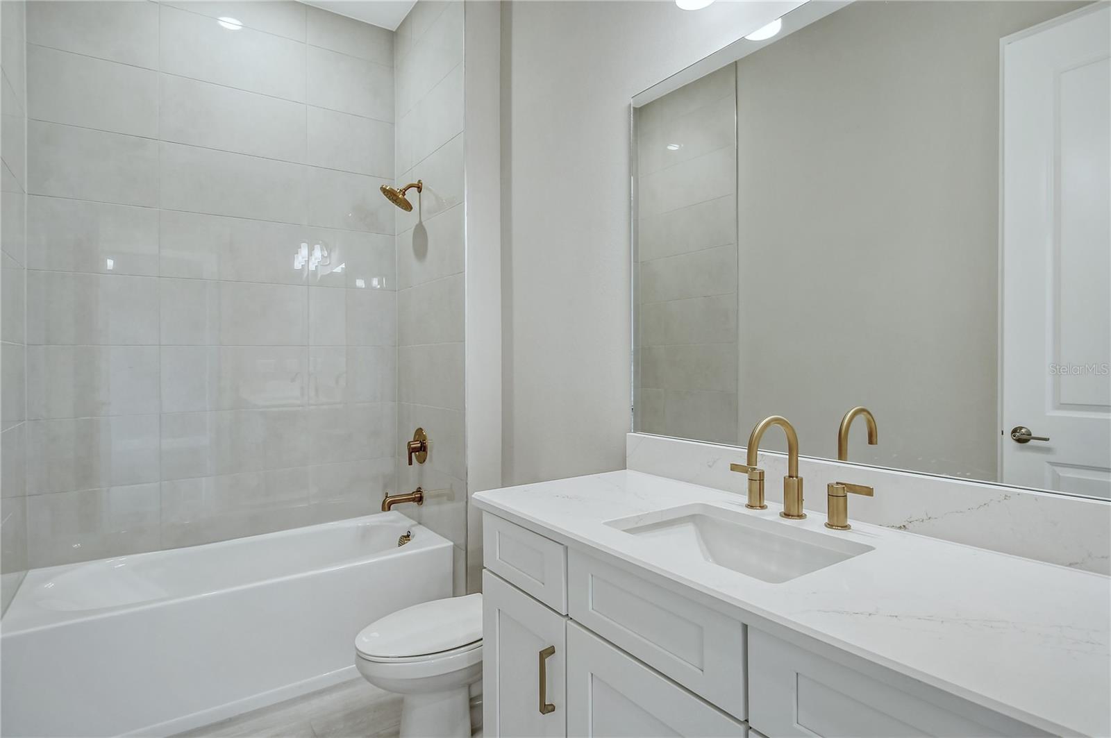 Image 43 of 80 For 15625 San Lazzaro Avenue