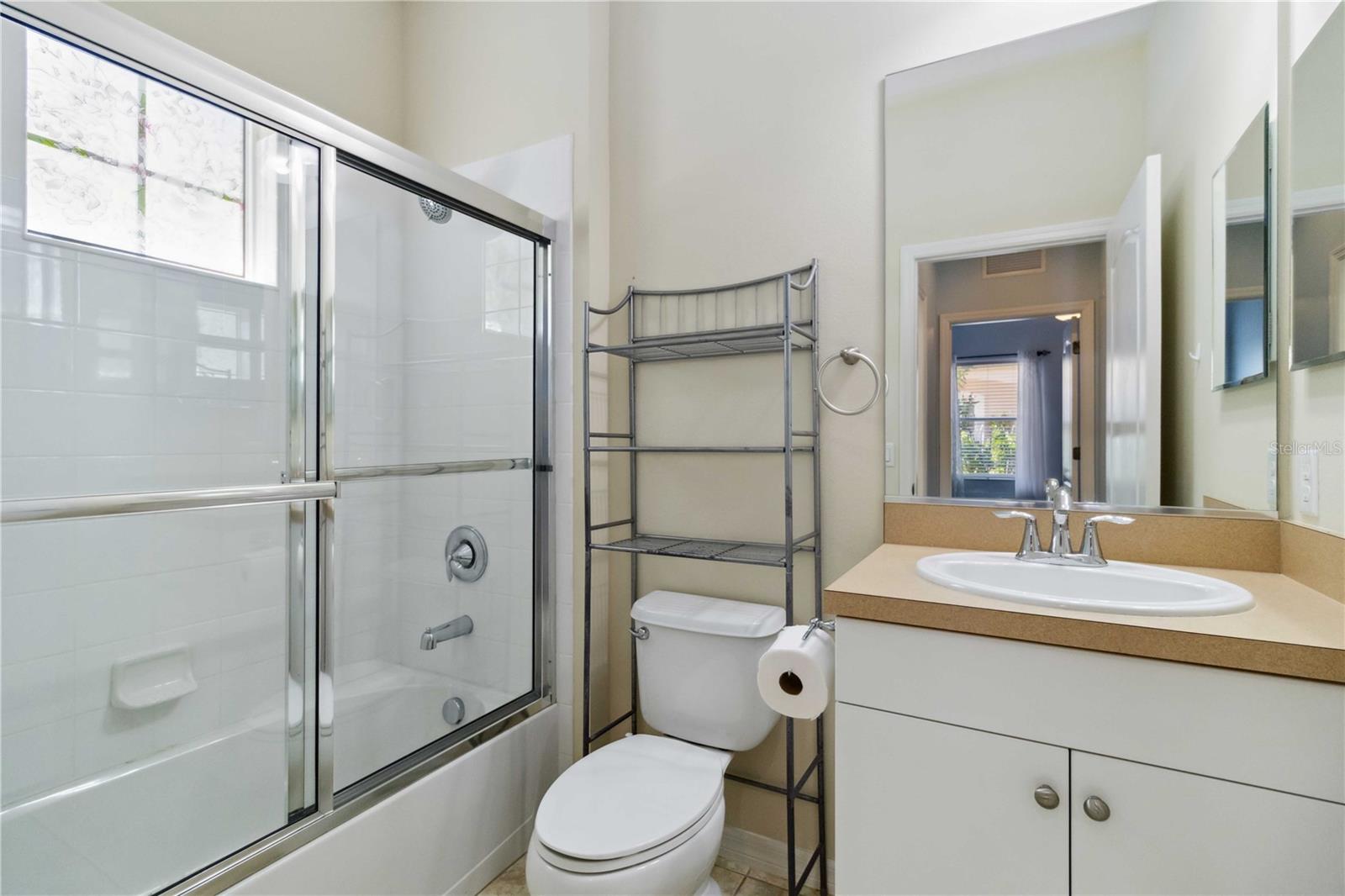 Image 18 of 27 For 5227 Aqua Breeze Drive