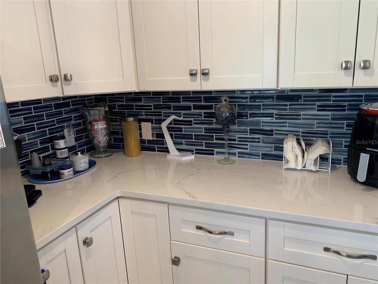 Image 17 of 45 For 4111 13th Street E