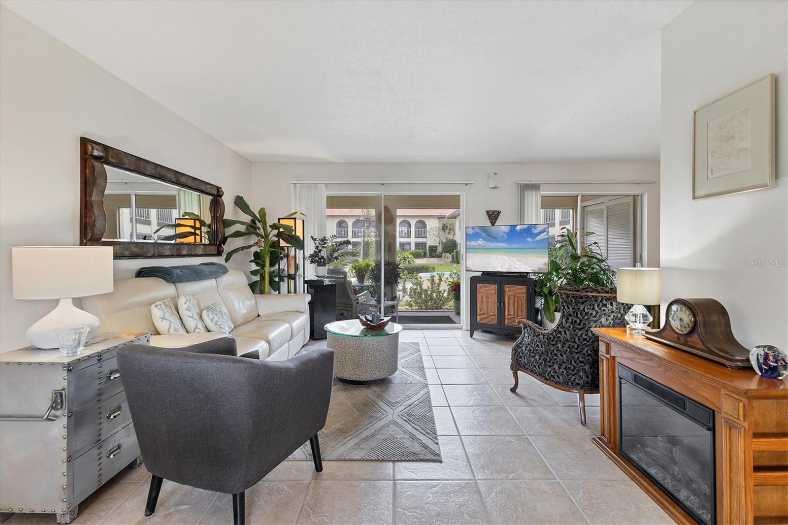 Image 12 of 47 For 3690 Pinecrest Street 114