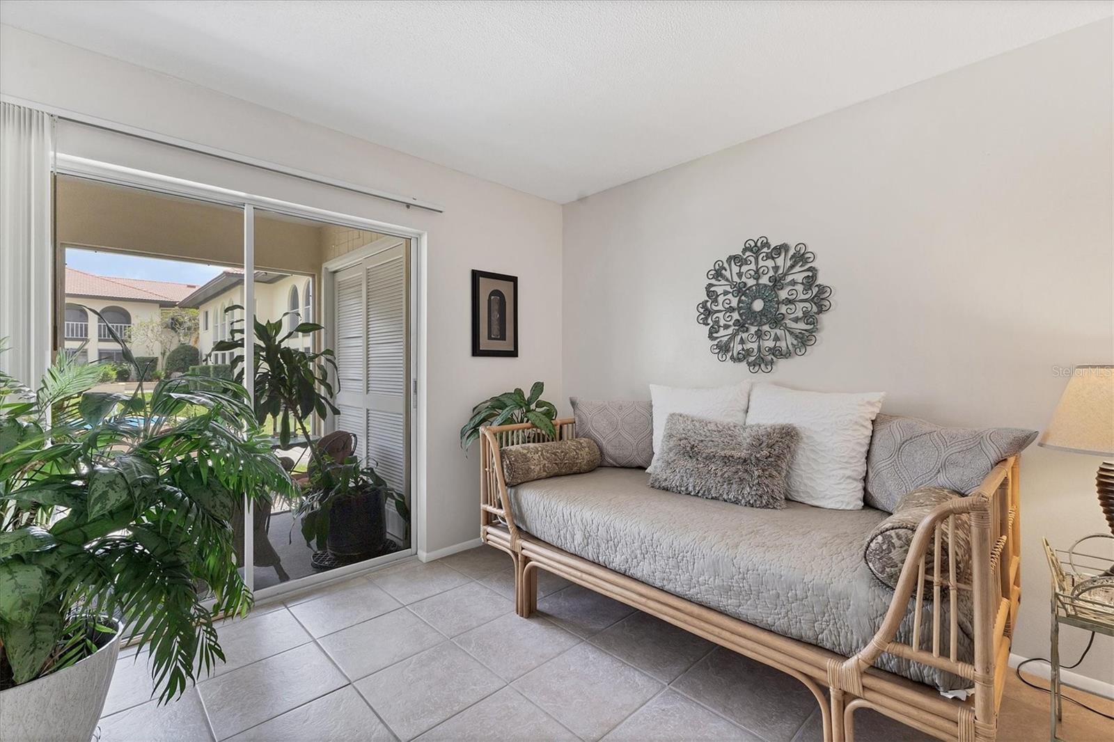 Image 16 of 47 For 3690 Pinecrest Street 114