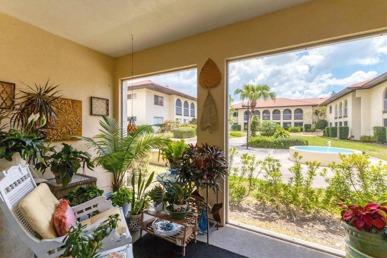Image 21 of 47 For 3690 Pinecrest Street 114
