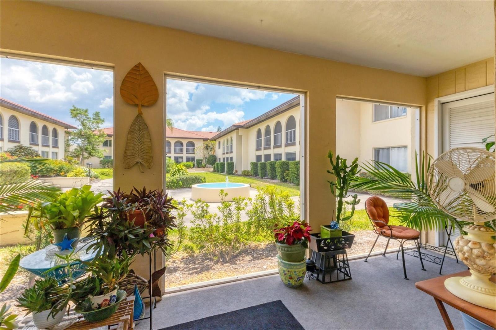 Image 23 of 47 For 3690 Pinecrest Street 114