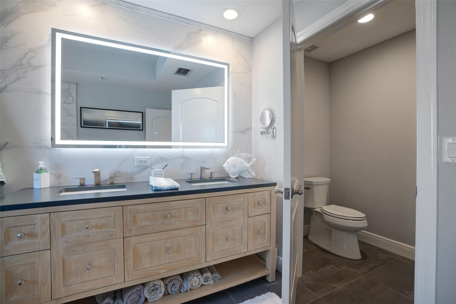 Image 13 of 44 For 14041 Bellagio Way 218