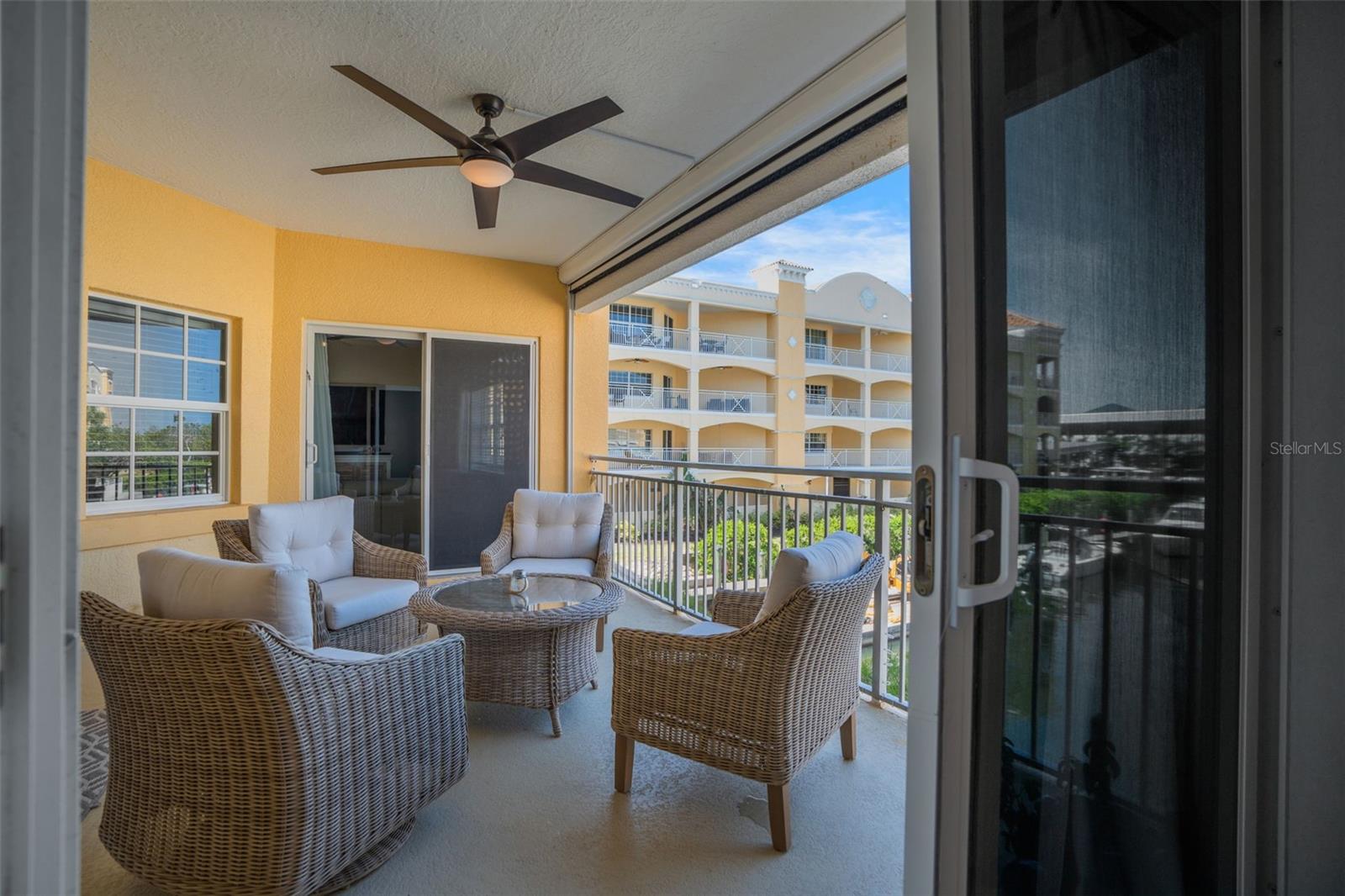 Image 21 of 44 For 14041 Bellagio Way 218