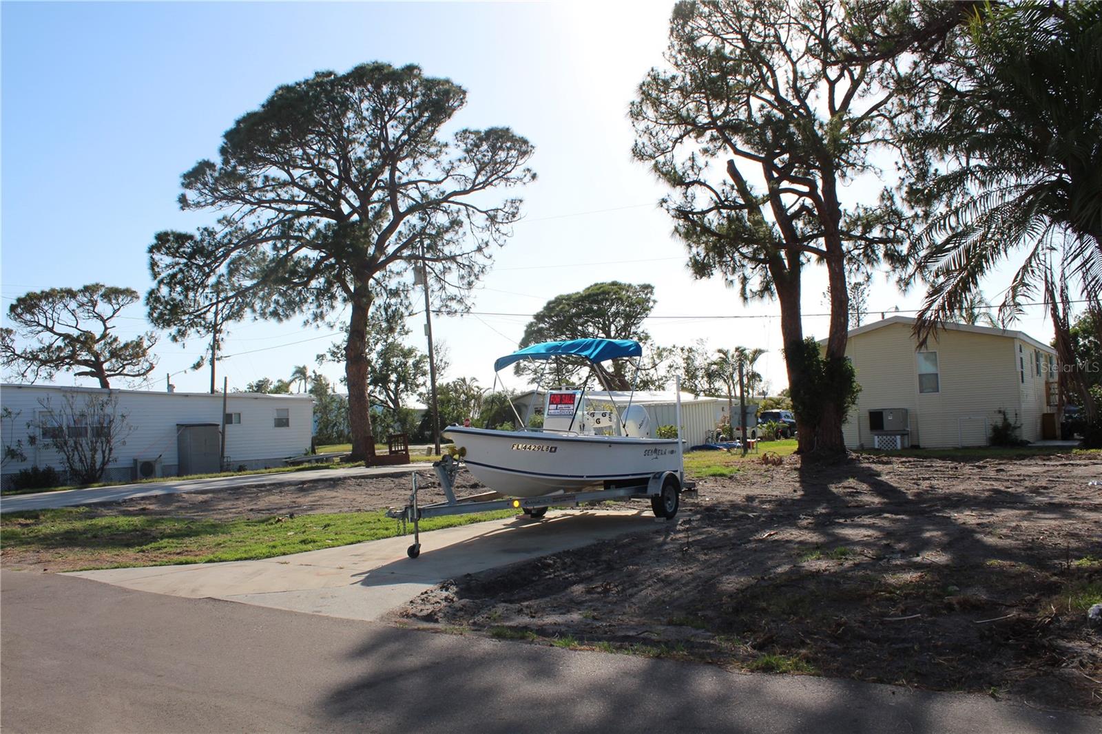 Image 3 of 16 For 10315 Cortez Road W 23-5