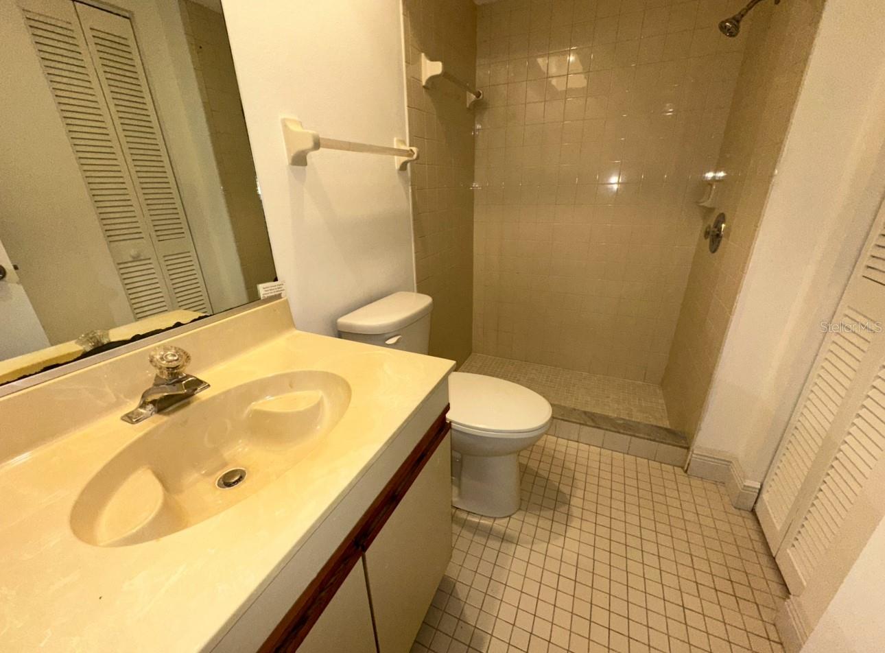 Image 12 of 17 For 5310 Royal Palm Avenue 5310