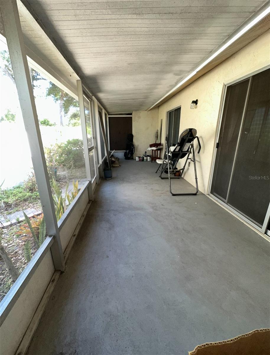Image 15 of 17 For 5310 Royal Palm Avenue 5310