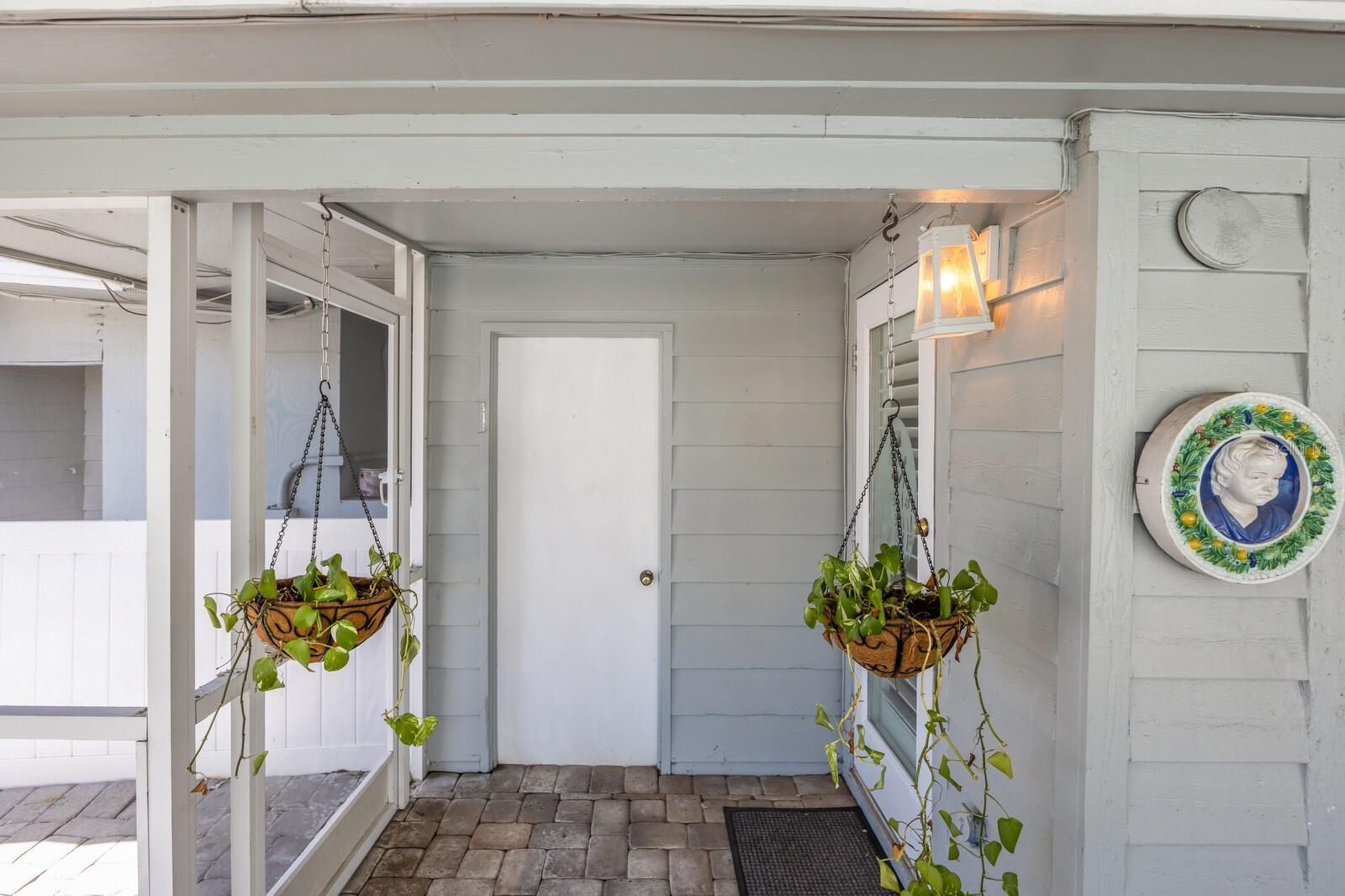 Image 11 of 92 For 2723 59th Street