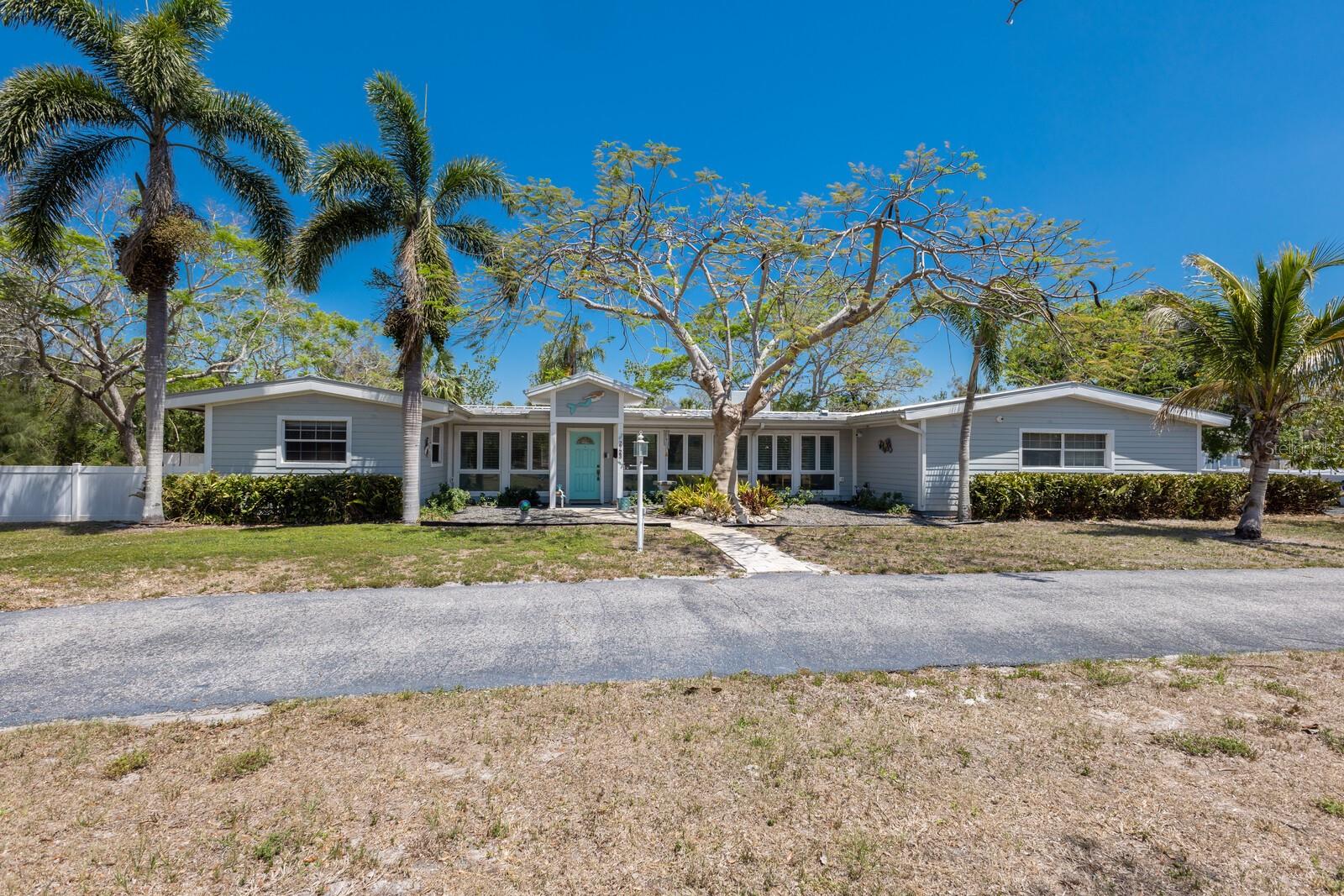 Image 2 of 92 For 2723 59th Street