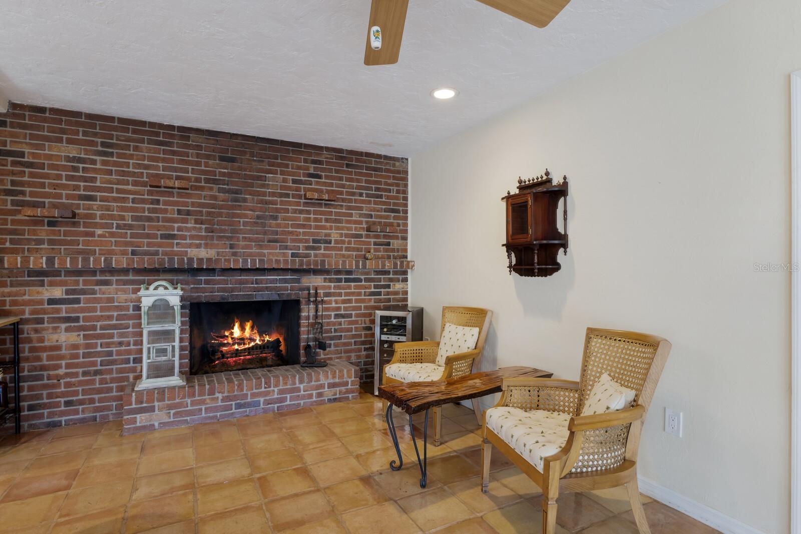 Image 26 of 92 For 2723 59th Street