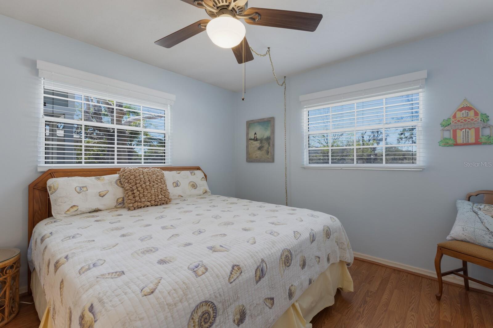 Image 44 of 92 For 2723 59th Street