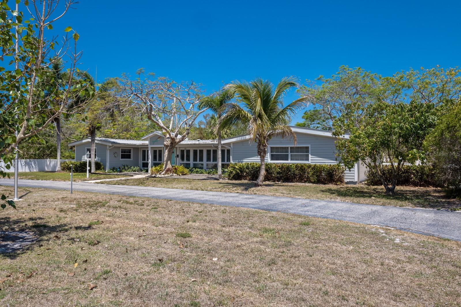 Image 5 of 92 For 2723 59th Street
