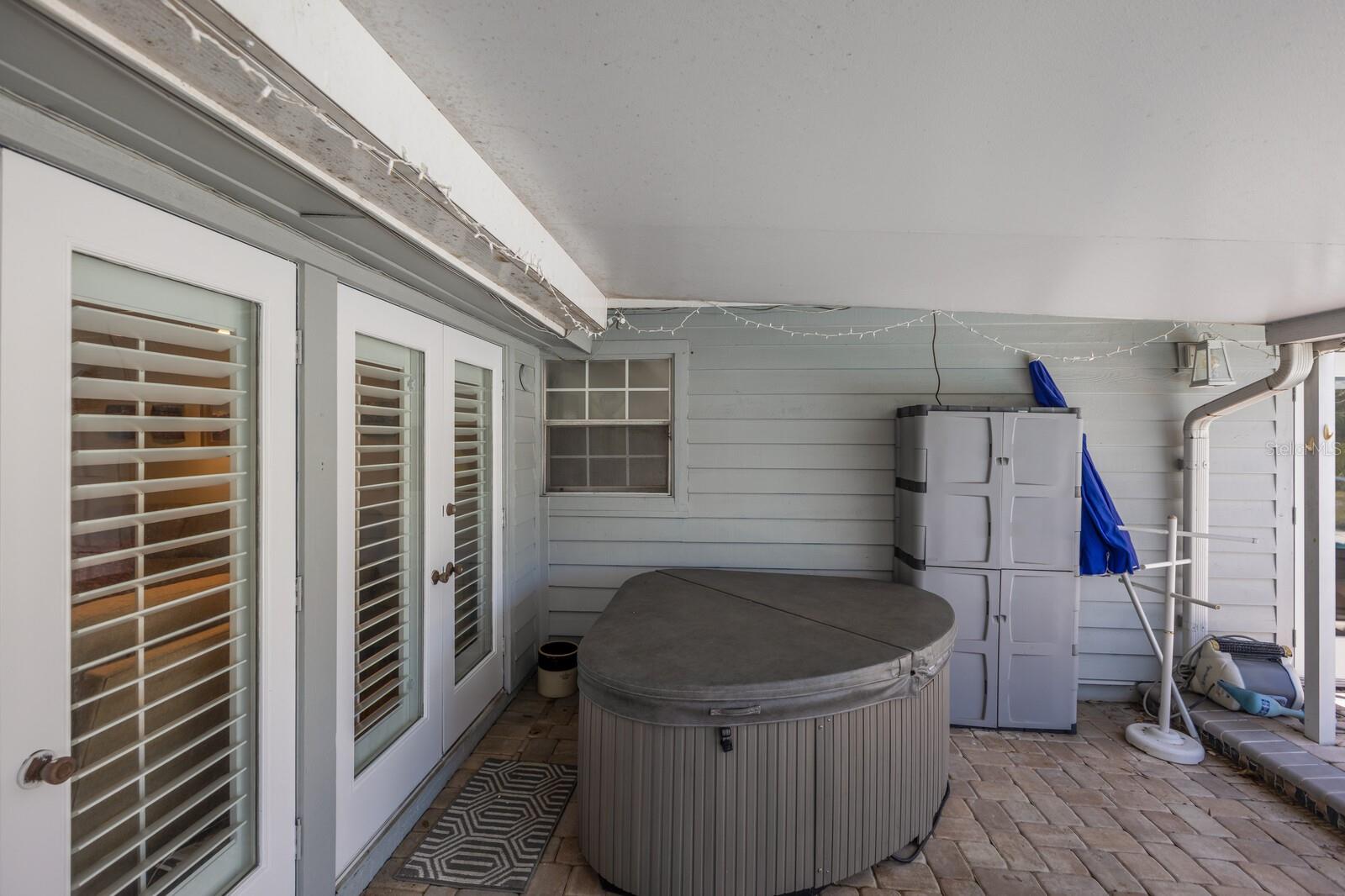 Image 53 of 92 For 2723 59th Street