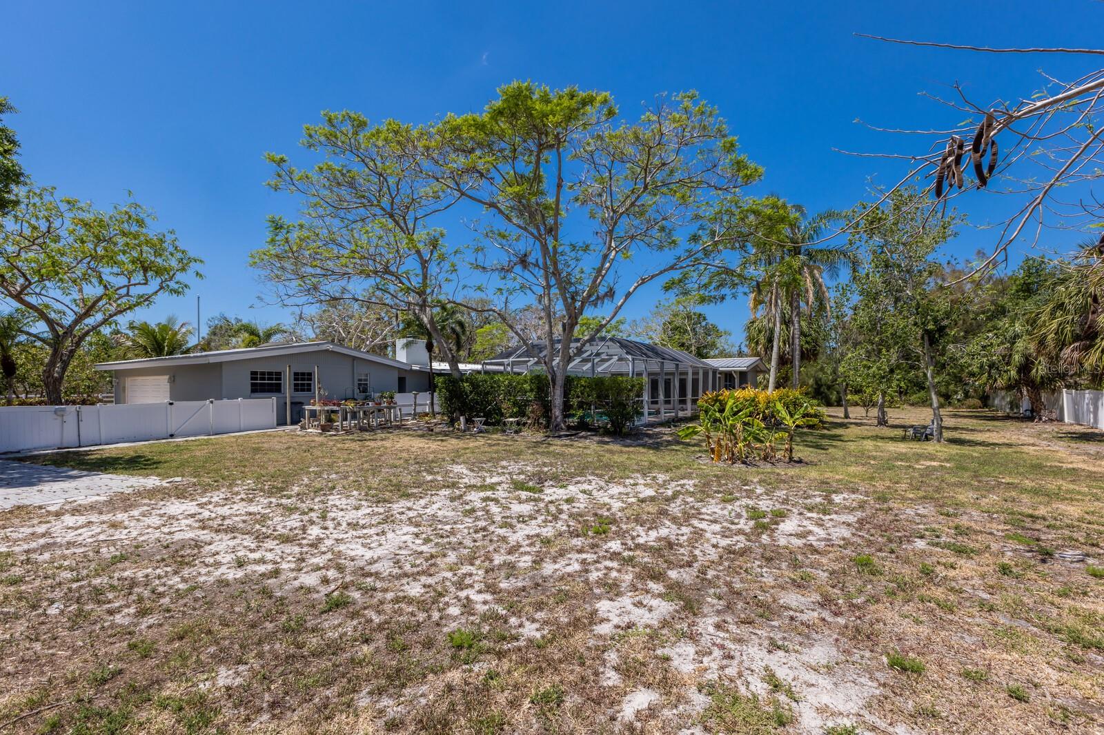 Image 71 of 92 For 2723 59th Street