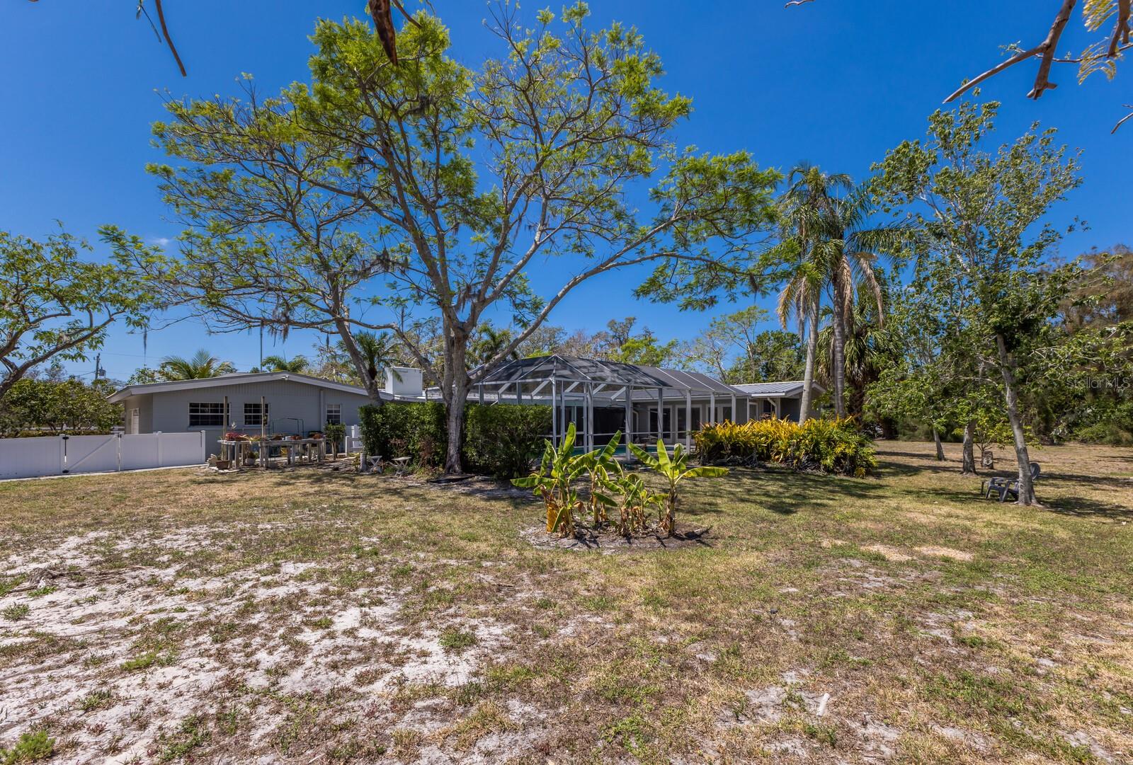 Image 72 of 92 For 2723 59th Street