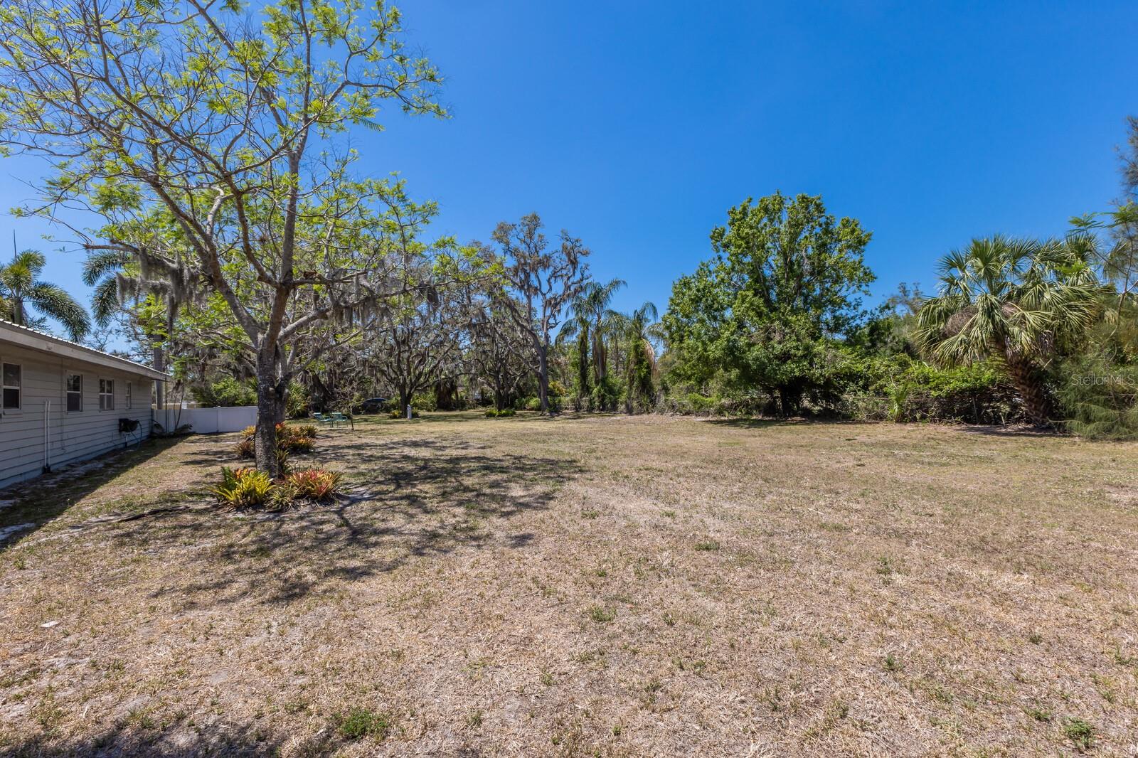 Image 77 of 92 For 2723 59th Street