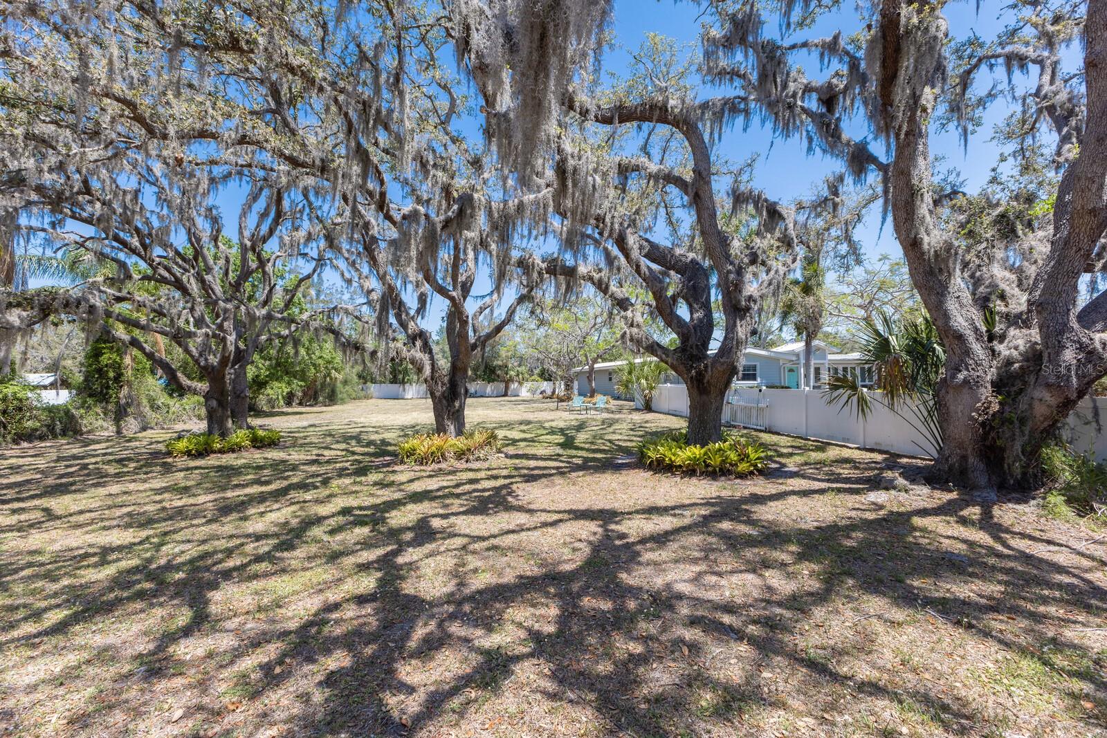 Image 81 of 92 For 2723 59th Street