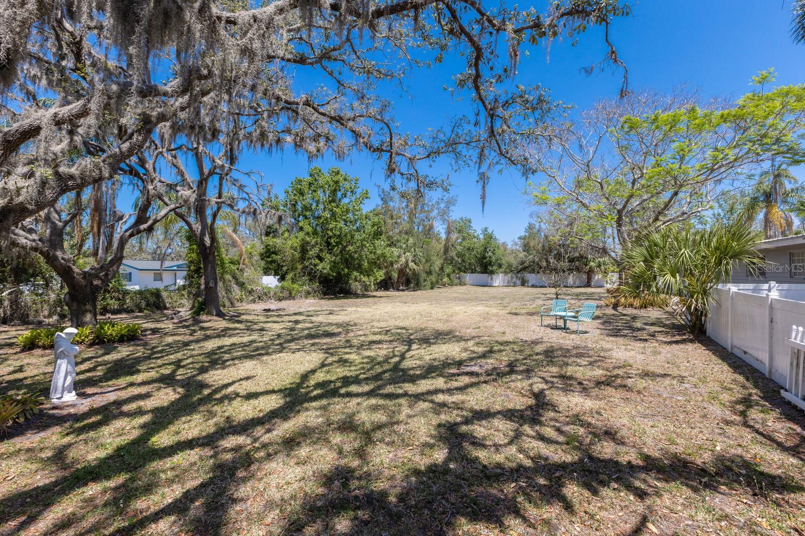 Image 83 of 92 For 2723 59th Street