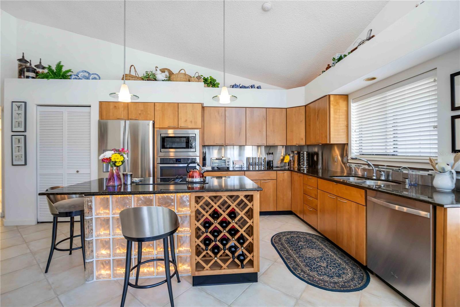 Image 12 of 42 For 8142 Misty Oaks Boulevard