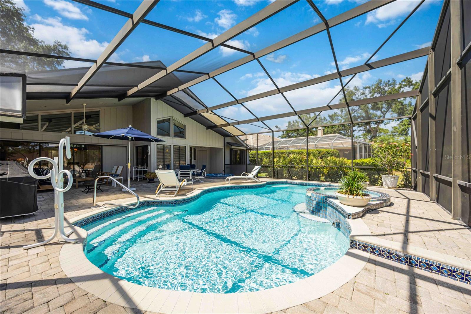 Image 23 of 42 For 8142 Misty Oaks Boulevard
