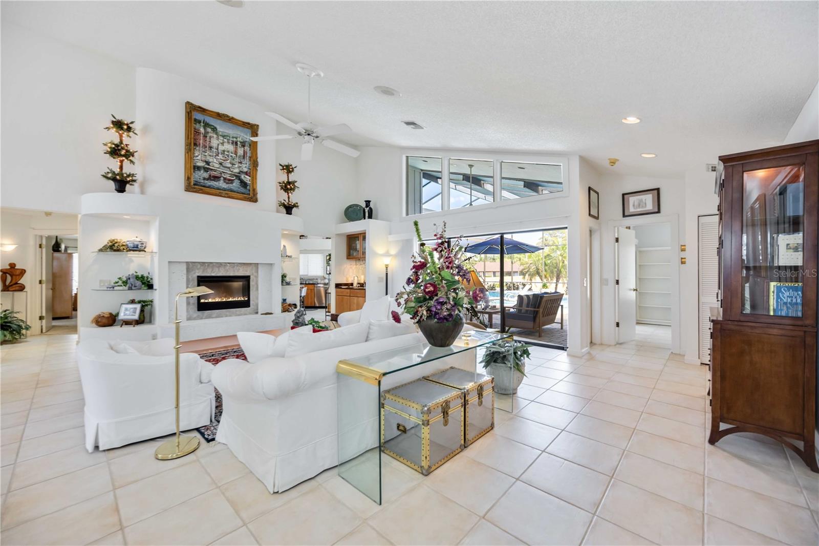 Image 5 of 42 For 8142 Misty Oaks Boulevard