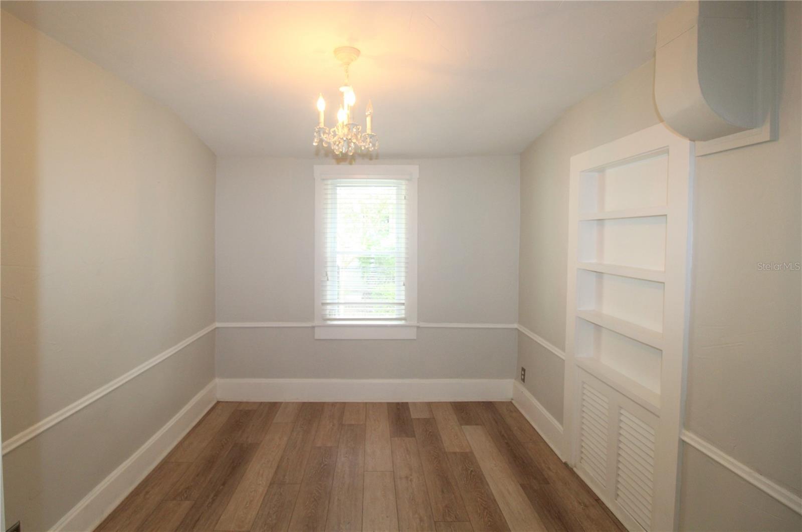 Image 13 of 18 For 1745 Oak Street
