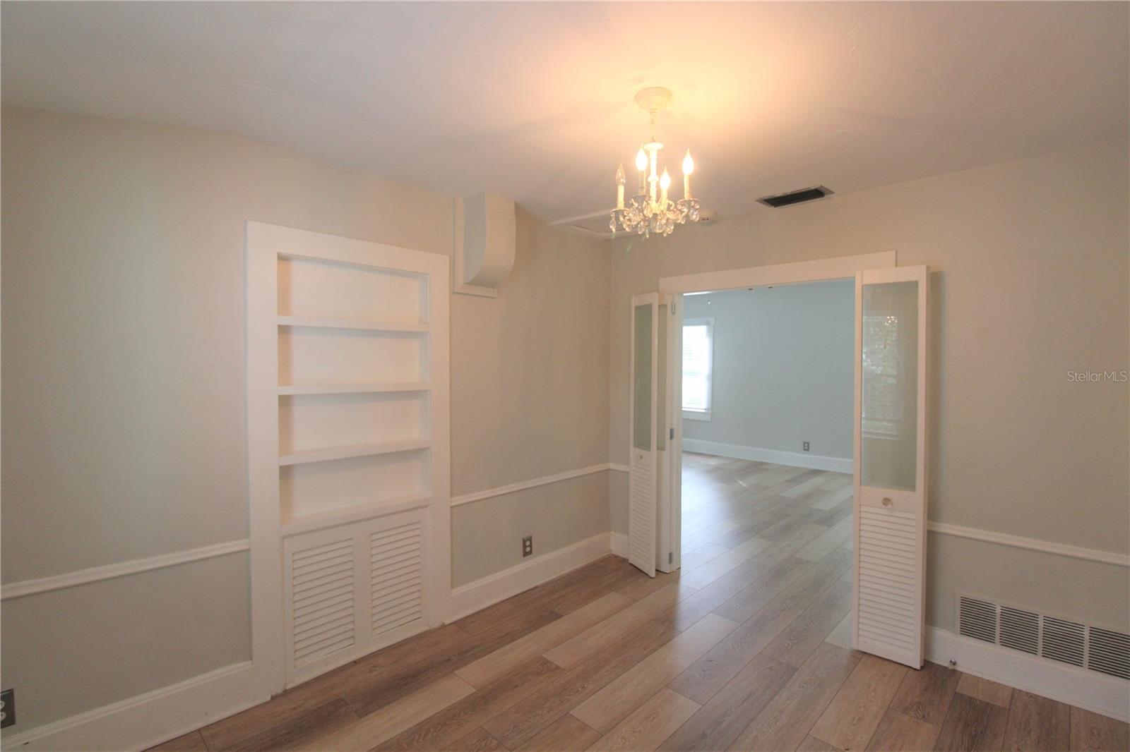 Image 14 of 18 For 1745 Oak Street