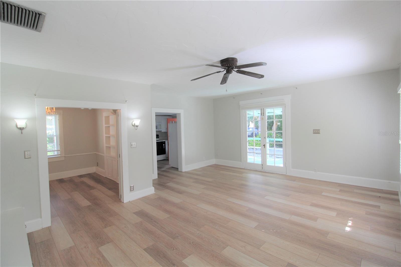 Image 6 of 18 For 1745 Oak Street